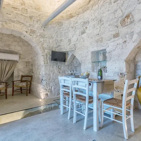 Trullo Palummieddu Carovigno